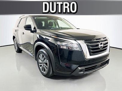 Used 2023 Nissan Pathfinder SV