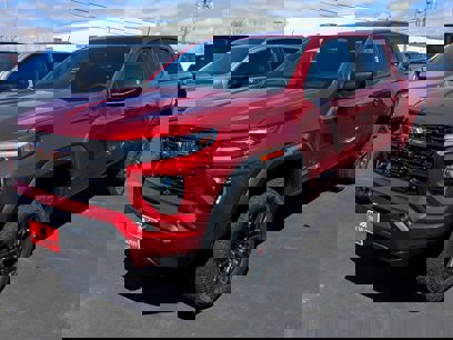 New 2025 GMC Canyon Elevation w/ Convenience Package