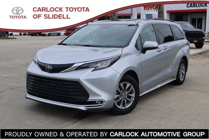 Used 2023 Toyota Sienna XLE