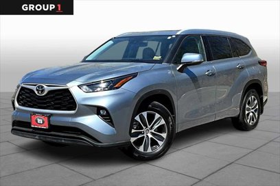 Certified 2022 Toyota Highlander XLE