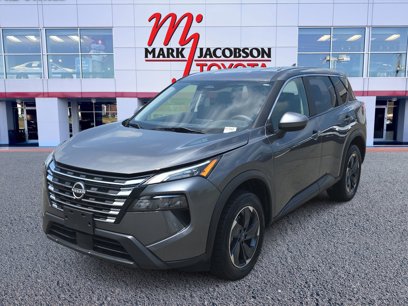 Used 2024 Nissan Rogue SV