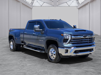 Used 2025 Chevrolet Silverado 3500 LTZ w/ LTZ Plus Package