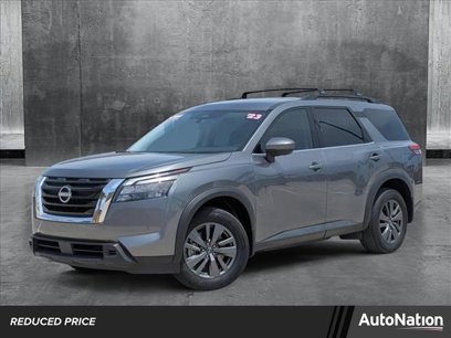 Used 2023 Nissan Pathfinder SV