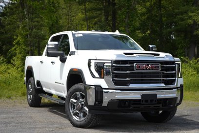 New 2025 GMC Sierra 2500 SLT w/ SLT Premium Package