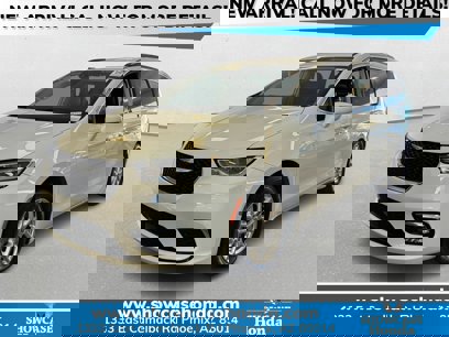 Used 2022 Chrysler Pacifica Touring-L