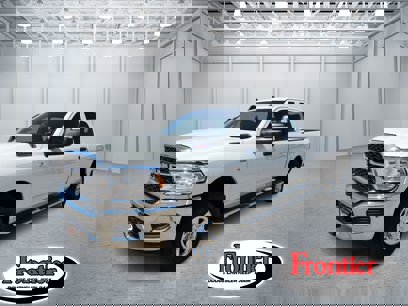 New 2024 RAM 2500 Tradesman w/ Chrome Appearance Group