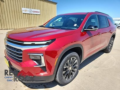 New 2025 Chevrolet Traverse LT w/ Enhanced Driving Package