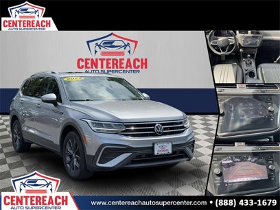Used 2022 Volkswagen Tiguan SE w/ Panoramic Sunroof Package