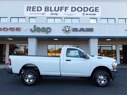 New 2024 RAM 2500 Tradesman w/ Chrome Appearance Group