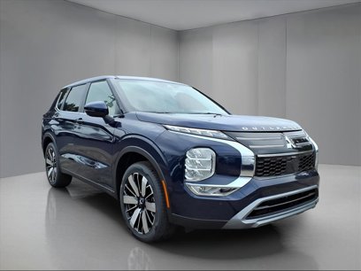 New 2025 Mitsubishi Outlander SE