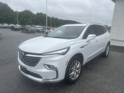 Used 2024 Buick Enclave Essence w/ Experience Buick Package