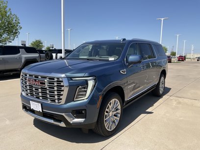 New 2025 GMC Yukon XL Denali w/ Sun & Power Step Package
