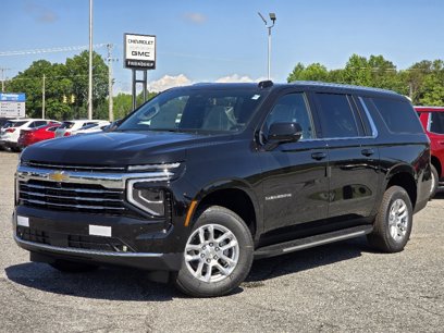 New 2025 Chevrolet Suburban LT w/ Comfort Package