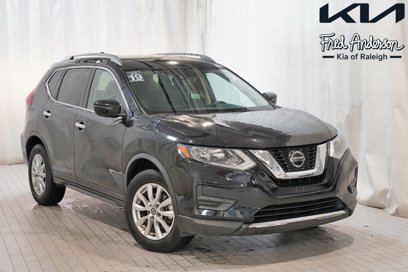 Used 2019 Nissan Rogue SV