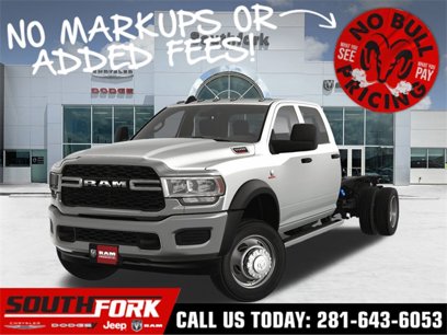 New 2024 RAM 5500 Tradesman w/ Chrome Appearance Group