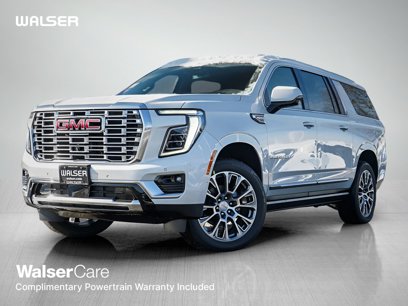 New 2025 GMC Yukon XL Denali w/ Sun & Power Step Package