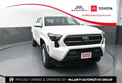 New 2025 Toyota Tacoma SR5