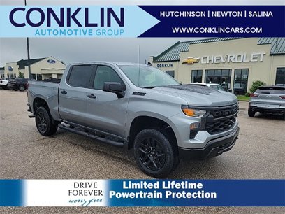 New 2025 Chevrolet Silverado 1500 Custom Trail Boss w/ Turbomax Blackout Package