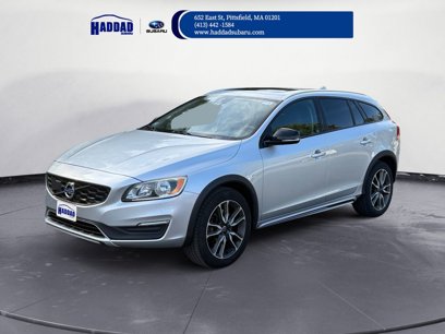 Used 2017 Volvo V60 T5 Cross Country w/ Convenience Package