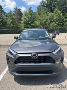 Used 2022 Toyota RAV4 XLE