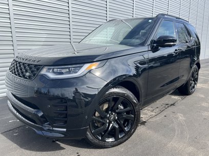 New 2025 Land Rover Discovery Dynamic SE