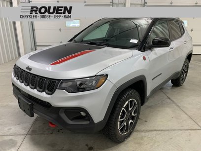 Used 2025 Jeep Compass Trailhawk