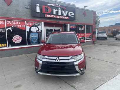 Used 2016 Mitsubishi Outlander SE