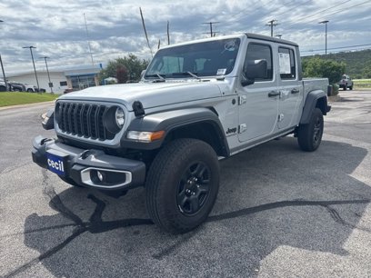 Used 2024 Jeep Gladiator Sport