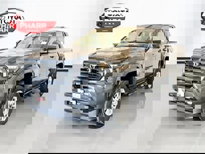 New 2025 Toyota Tacoma SR5