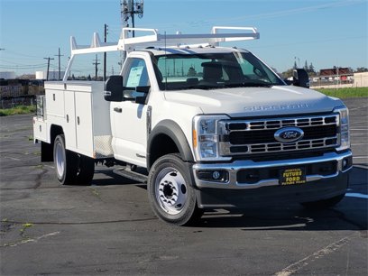 New 2024 Ford F450 XL w/ XL Chrome Package