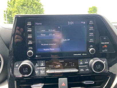 Used 2021 Toyota Highlander XLE