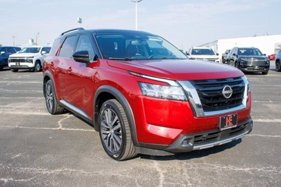 Used 2022 Nissan Pathfinder Platinum w/ Cargo Package