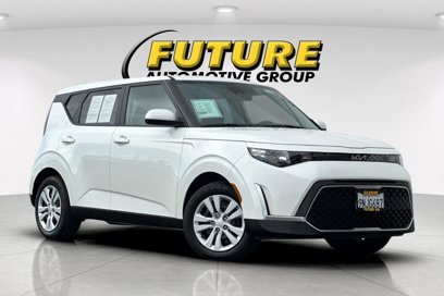 Used 2025 Kia Soul LX