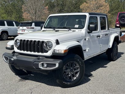 New 2025 Jeep Gladiator Sport