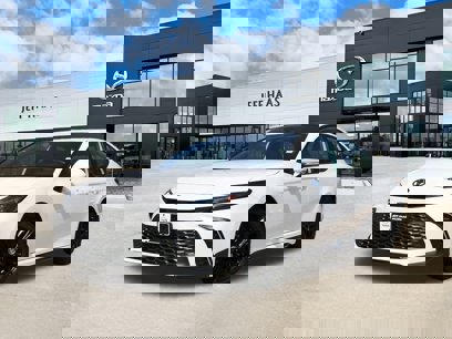 Used 2025 Toyota Camry SE