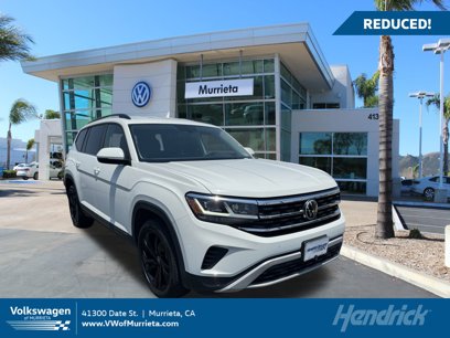 Certified 2022 Volkswagen Atlas SE w/ Black Wheel Package