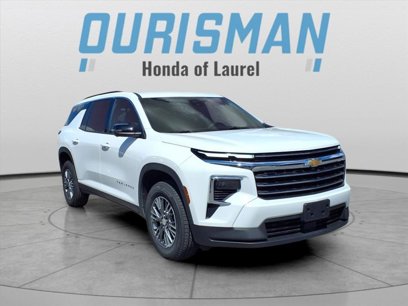 Used 2024 Chevrolet Traverse LT