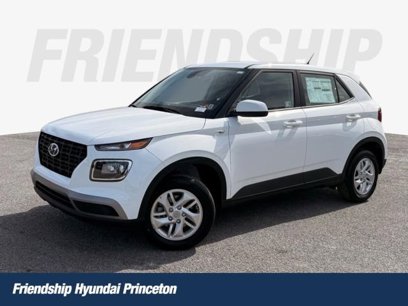 New 2025 Hyundai Venue SE