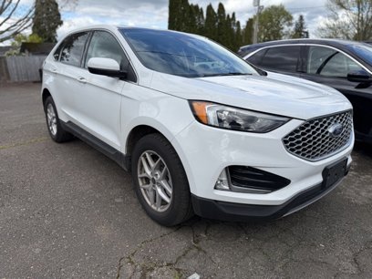 Used 2023 Ford Edge SEL w/ Convenience Package