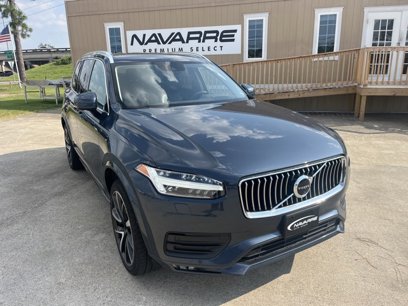 Used 2022 Volvo XC90 T6 Momentum w/ Advanced Package