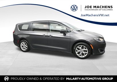 Used 2018 Chrysler Pacifica Touring Plus w/ Tire & Wheel Group