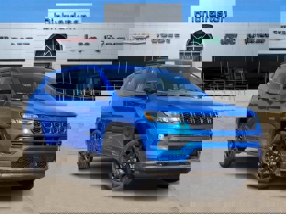 New 2025 Jeep Compass Latitude w/ Convenience Group