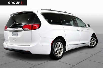 Used 2019 Chrysler Pacifica Touring-L w/ Advanced Safetytec Group