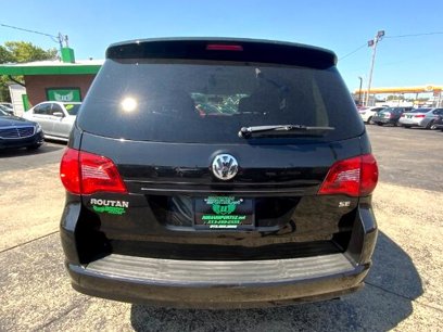 Used 2013 Volkswagen Routan SE