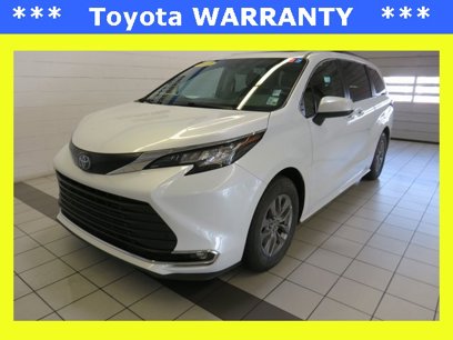 Used 2022 Toyota Sienna XLE