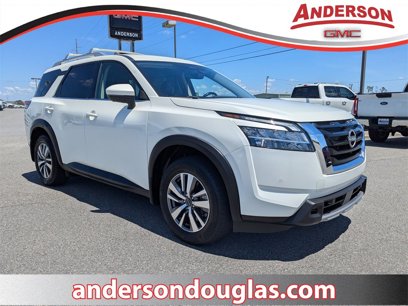Used 2023 Nissan Pathfinder SL