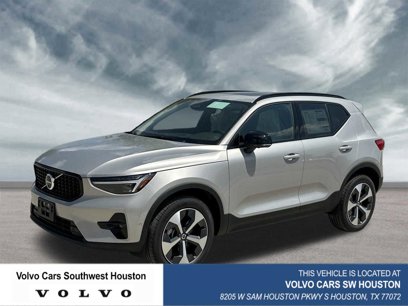 New 2025 Volvo XC40 B5 Plus w/ Protection Package Premier