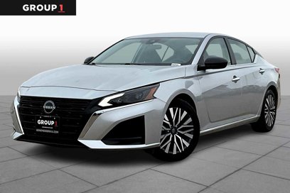 Used 2024 Nissan Altima 2.5 SV