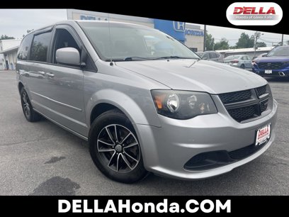 Used 2017 Dodge Grand Caravan SE