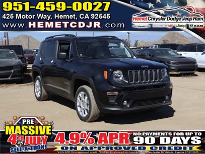 New 2023 Jeep Renegade Latitude w/ Sun & Fun Group